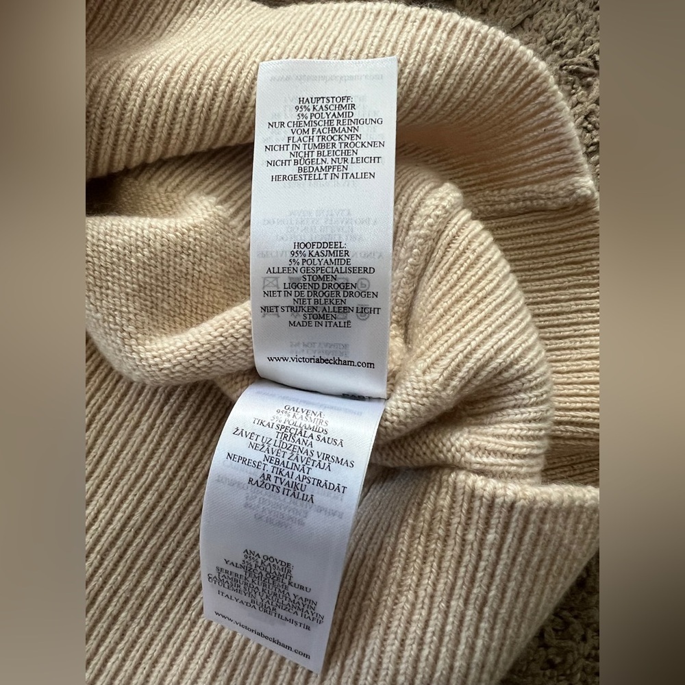 VICTORIA BECKHAM Cashmere Turtleneck Sweater In Cream . Size S - Picture 8 of 8